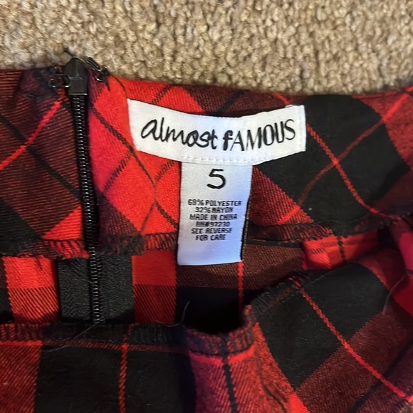Red plaid almost famous mini skirt - Picture 3 of 3